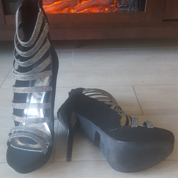 *BRAND NEW* Qupid Platform Pumps - Picture 3 of 7